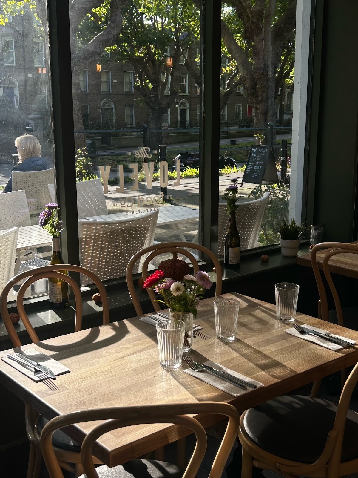 The Lovely Food Company Drumcondra: the place