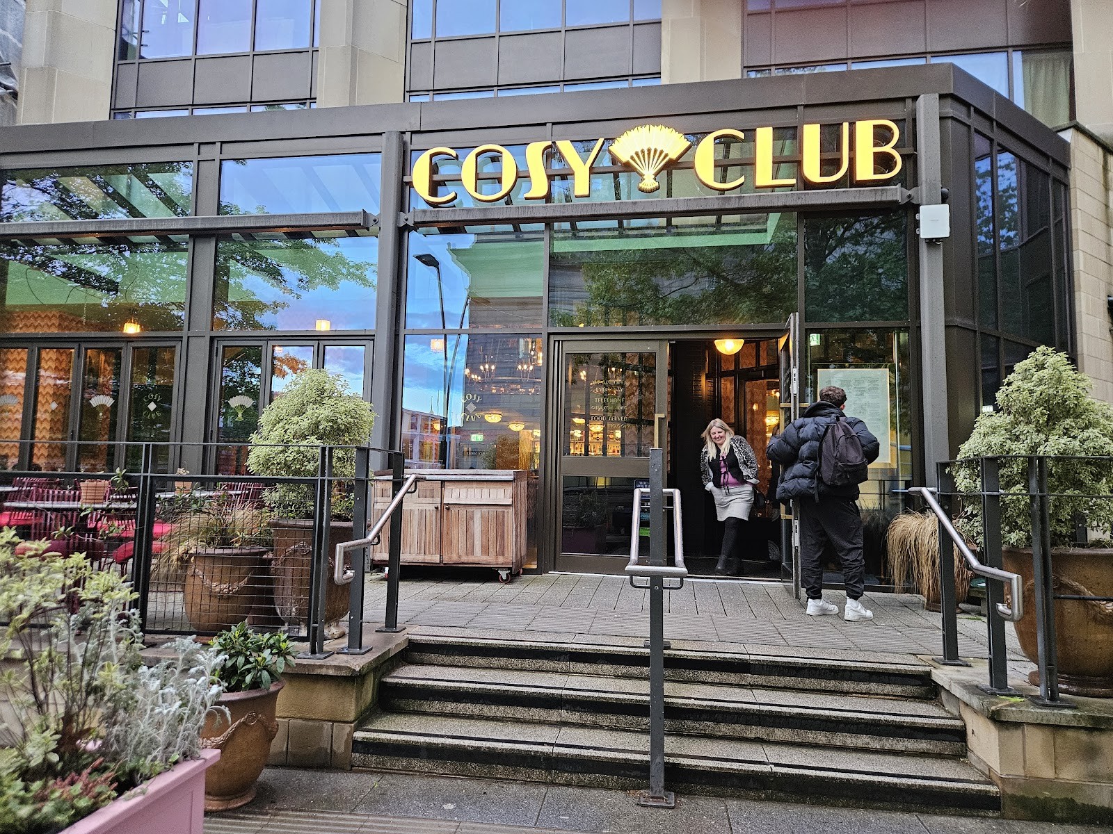 Cosy Club: the place