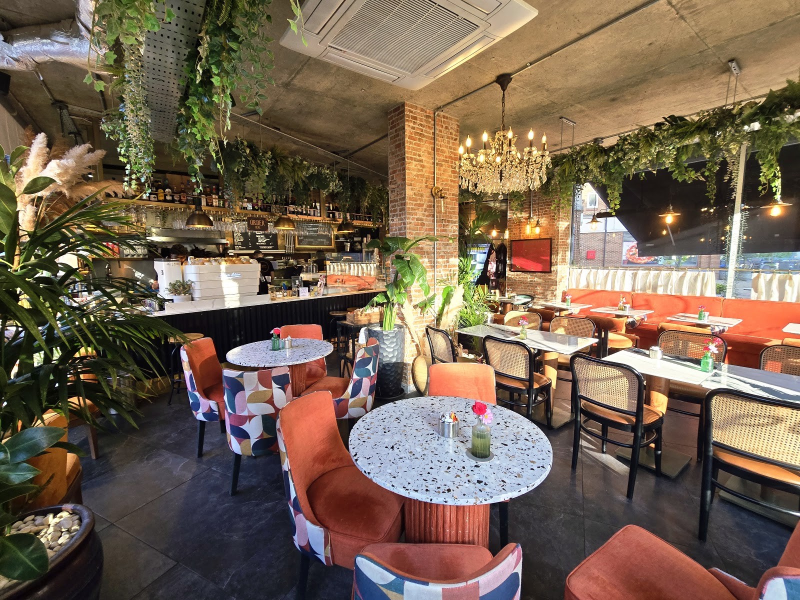 Feather & Heart: the place