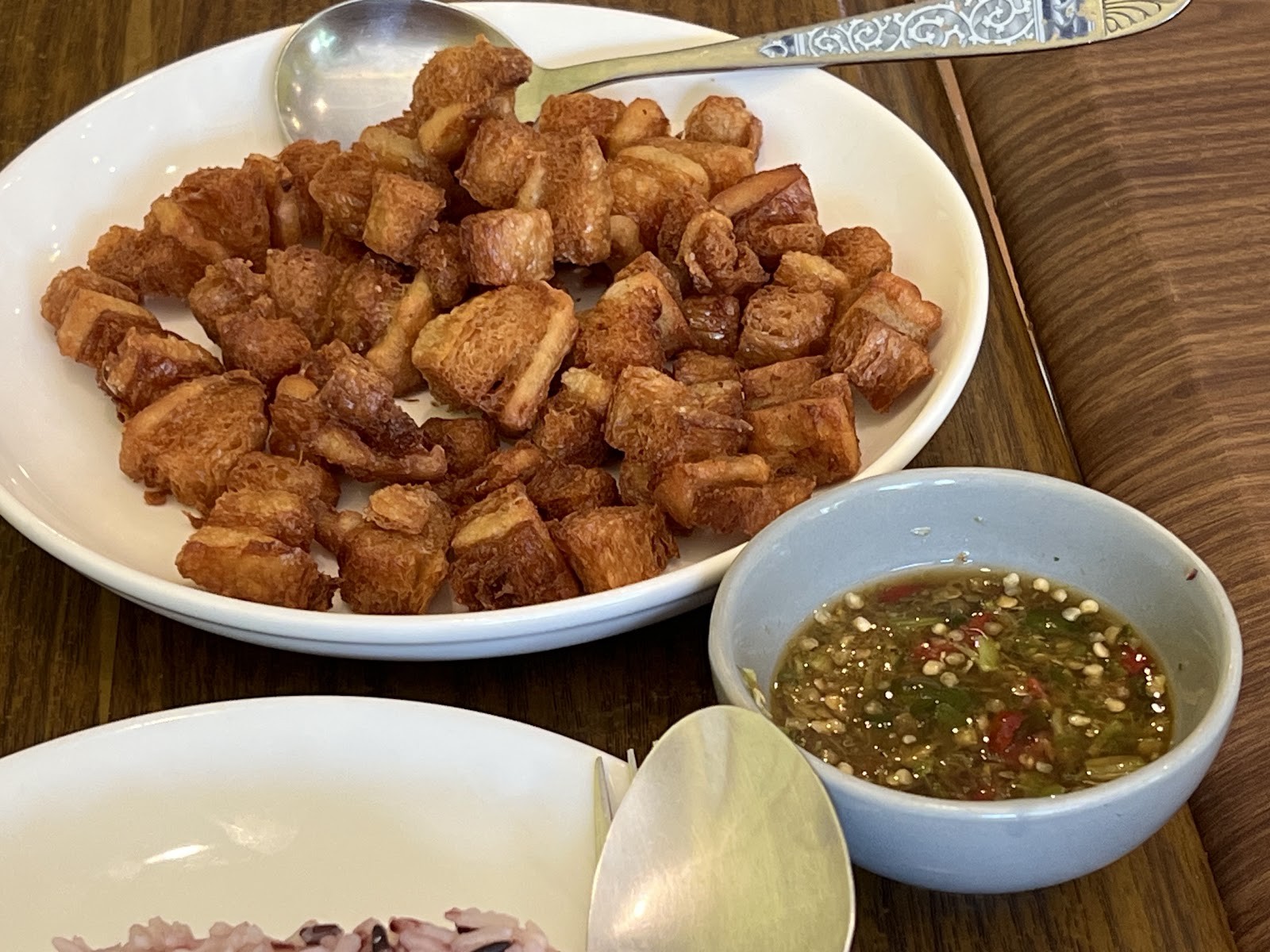 Loving Hut Ramintra 51: food & drinks