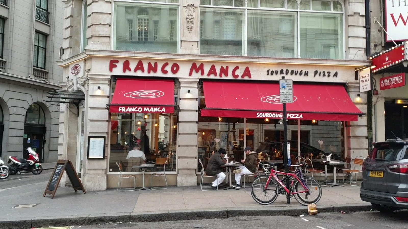 Franco Manca Aldwych: the place