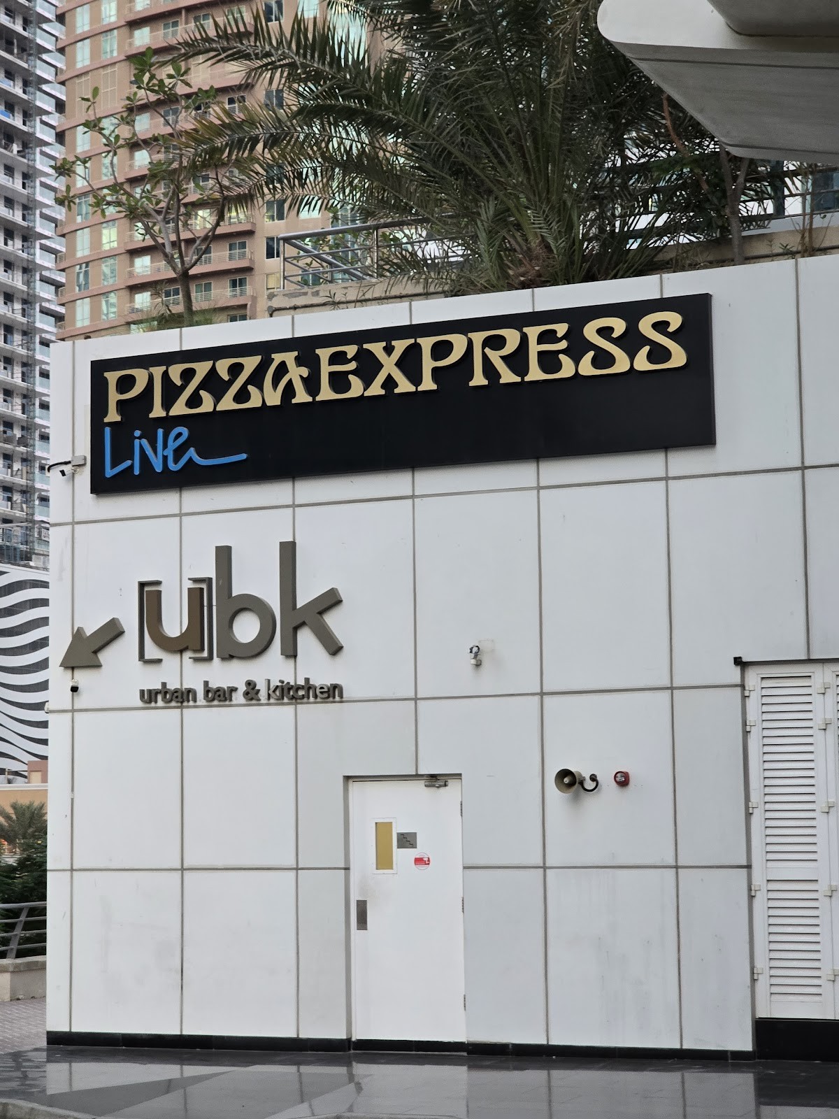 PizzaExpress Live, JLT: the place