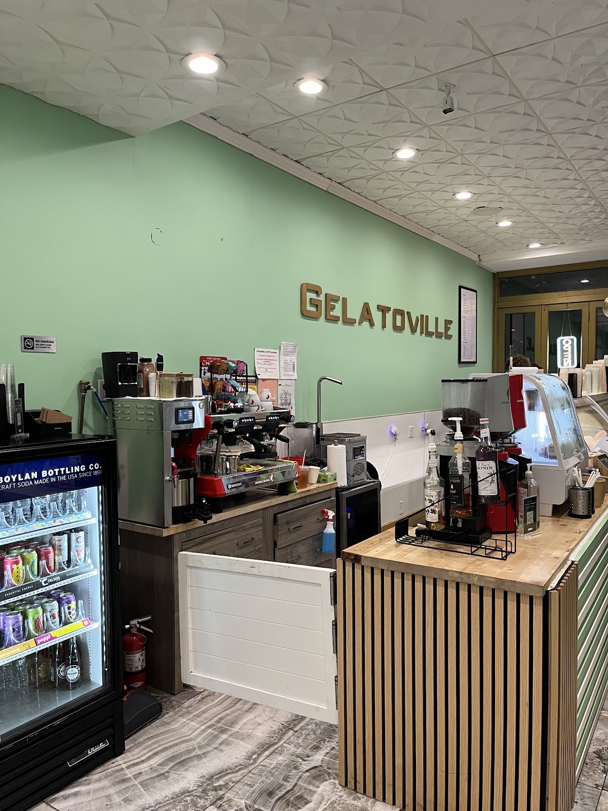 Gelatoville Gelataria & Coffee: the place