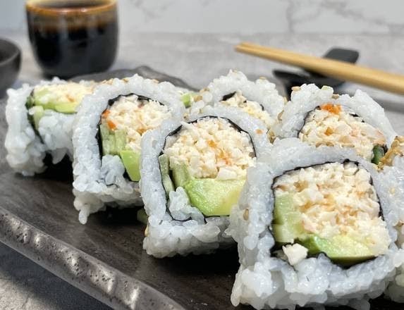 Gorilla Eats Sushi: food & drinks