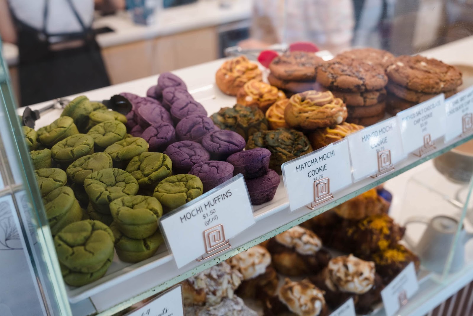 LEVEL V BAKERY: food & drinks