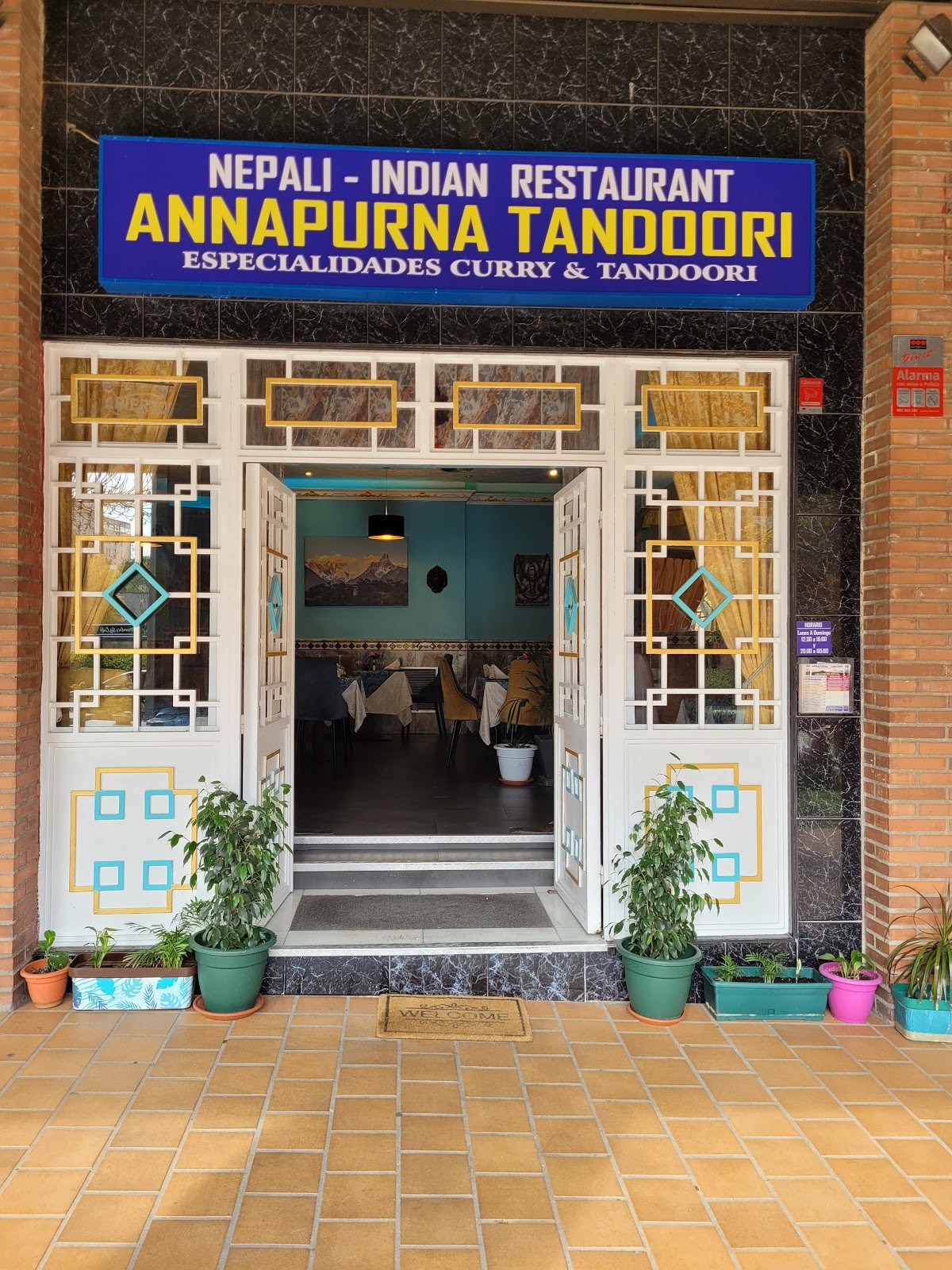 Restaurante Annapurna Tandoori: the place