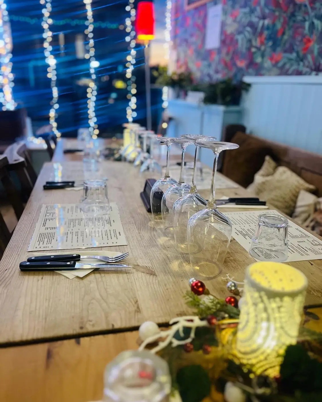 A cappella cafe, pizzeria & trattoria: the place