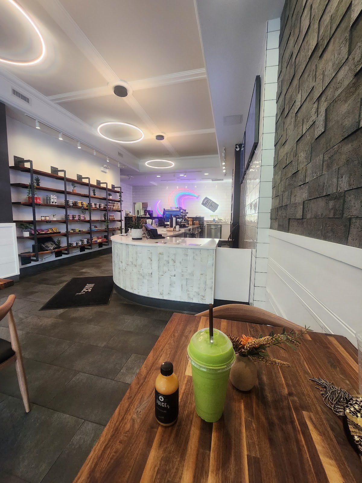 JuiceRx Lakeview: the place