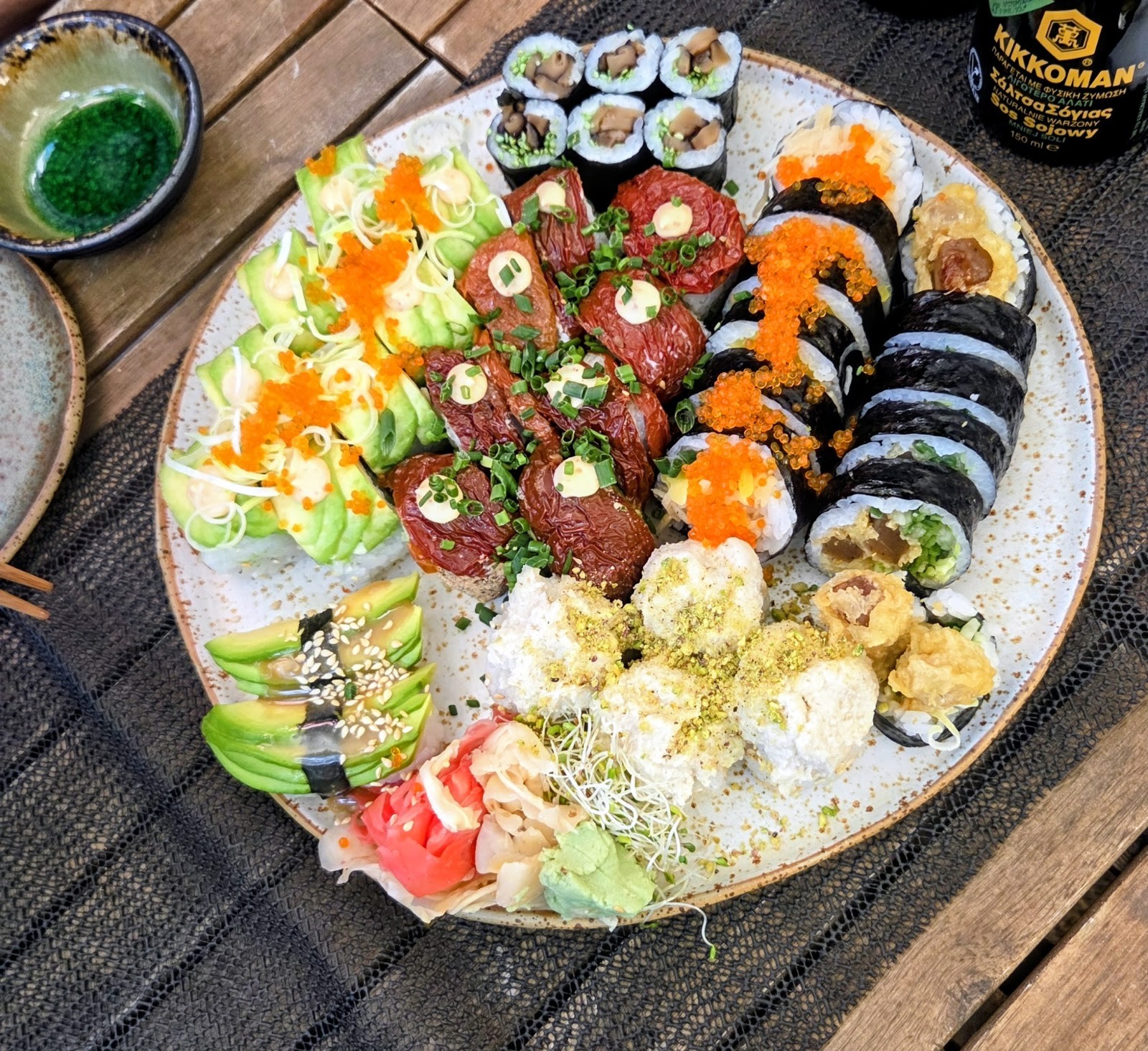 Vegan Sushi Bar: food & drinks