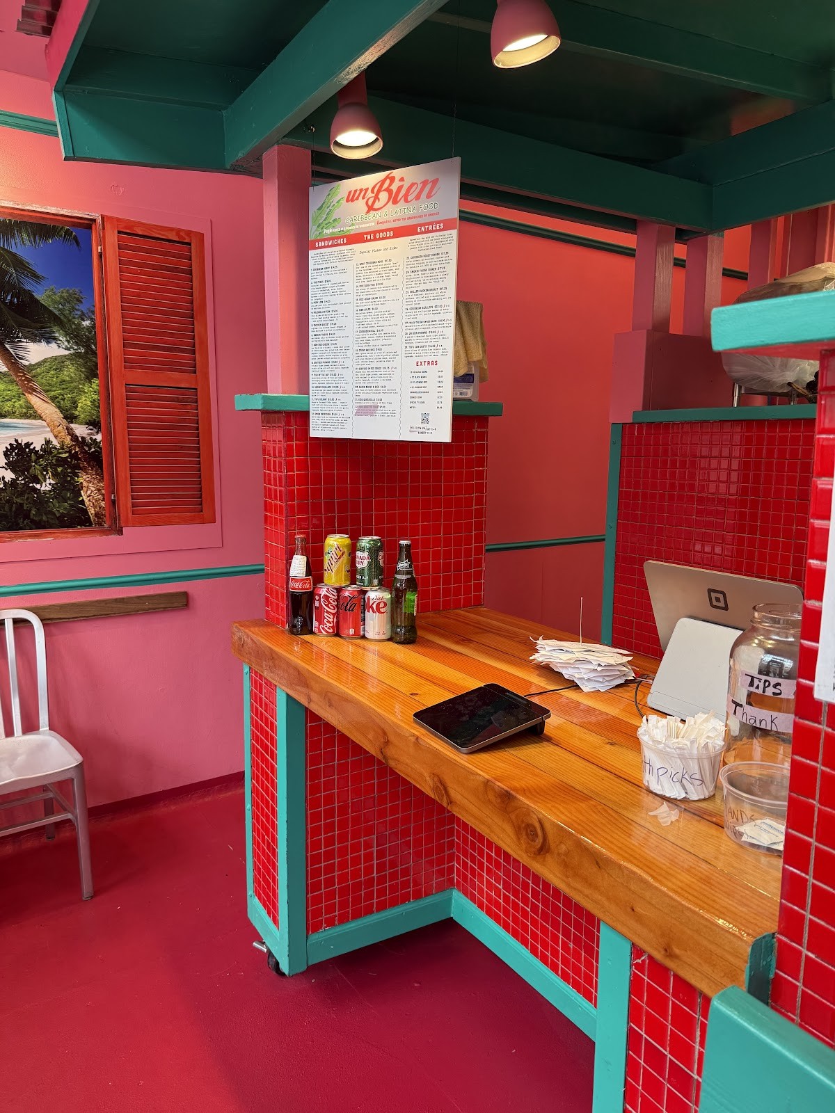 Un Bien: the place