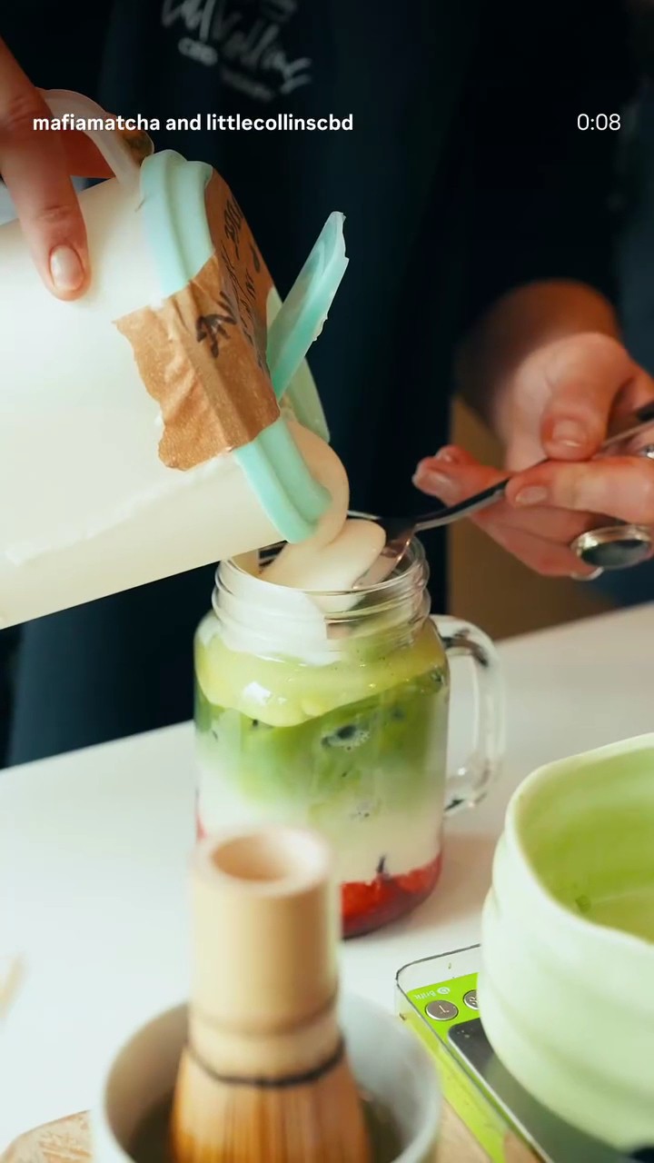 Little Collins CBD Dispensary: food & drinks