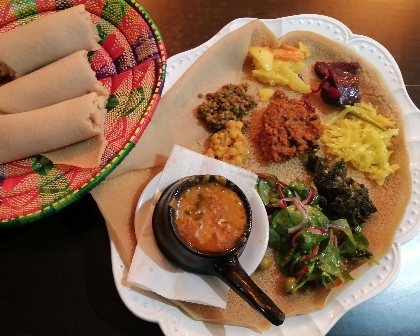 Piassa Bar & Restaurant: food & drinks