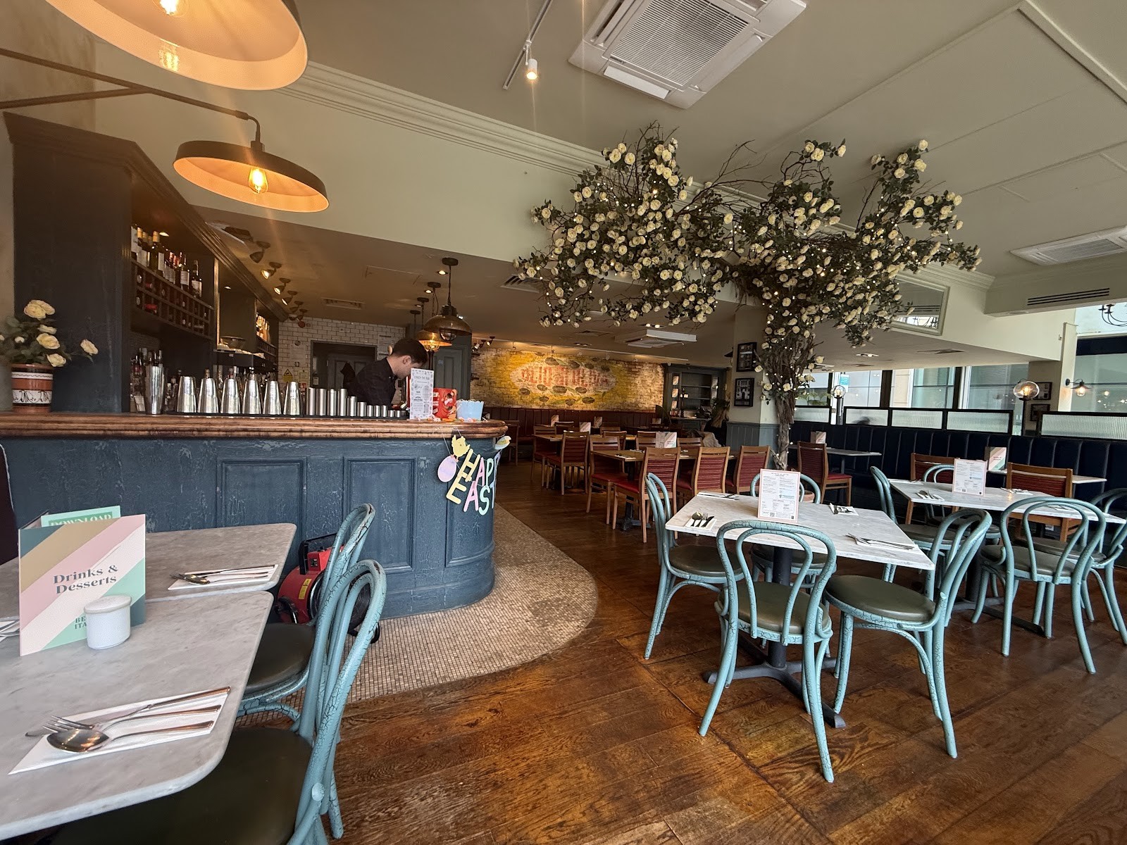 Bella Italia - Sheffield St Paul's: the place