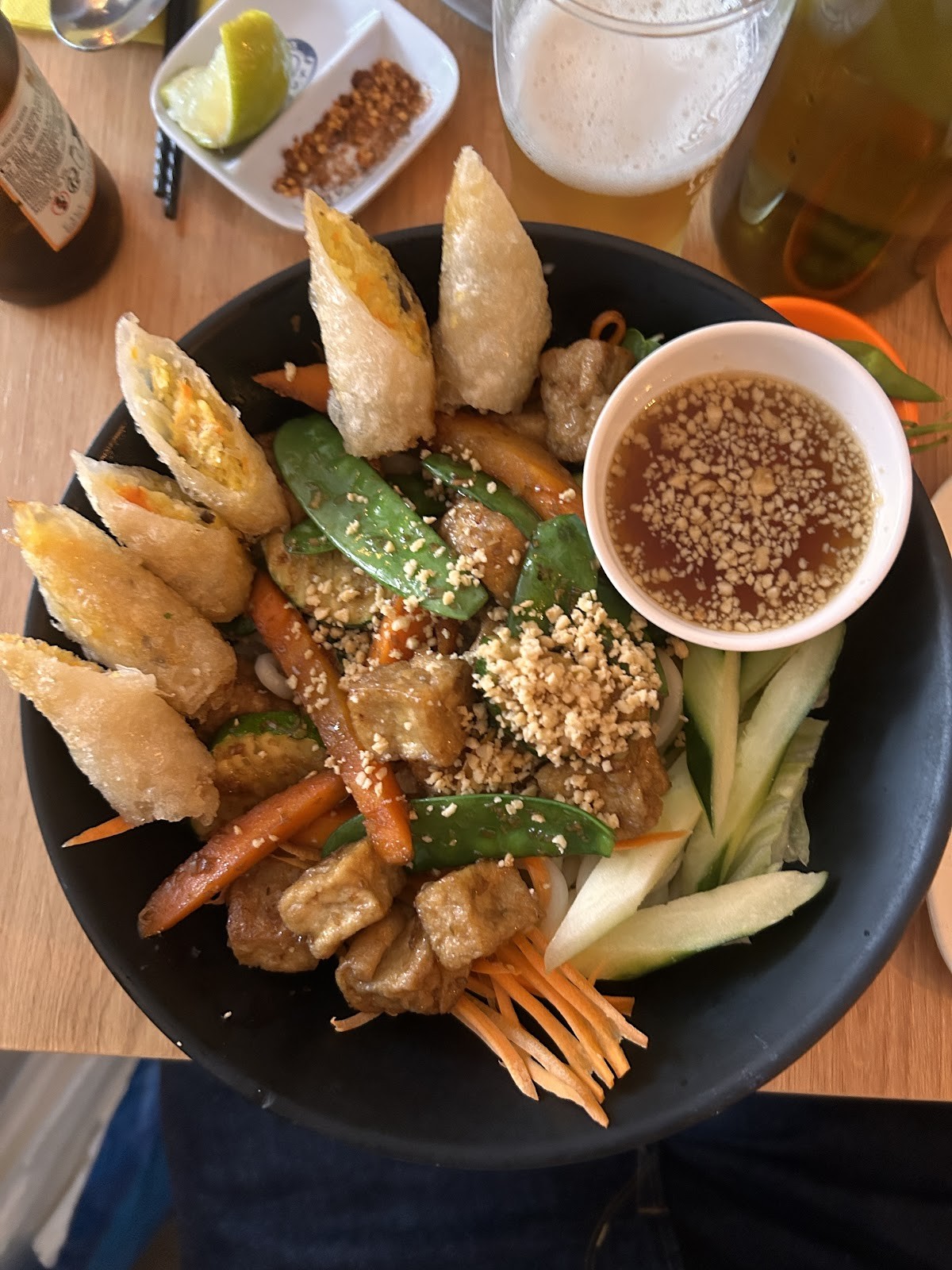 Buja Végétarien: food & drinks
