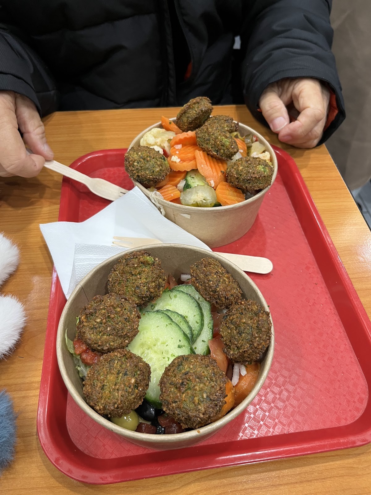 Maoz Falafel: food & drinks