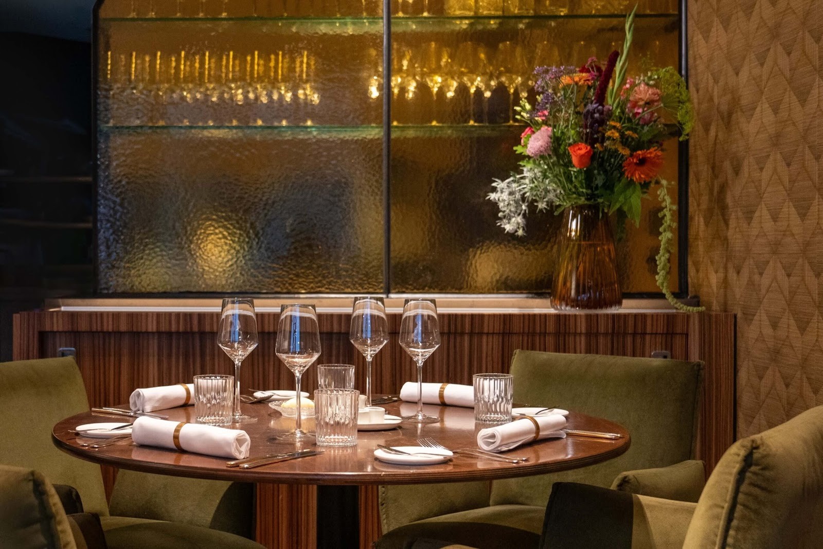 Folia | Fine Dining Restaurant: the place
