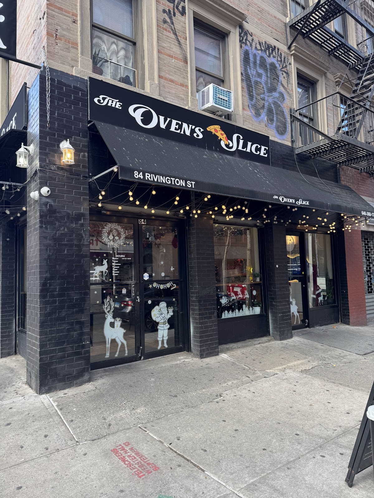 The Oven’s Slice Pizza: the place