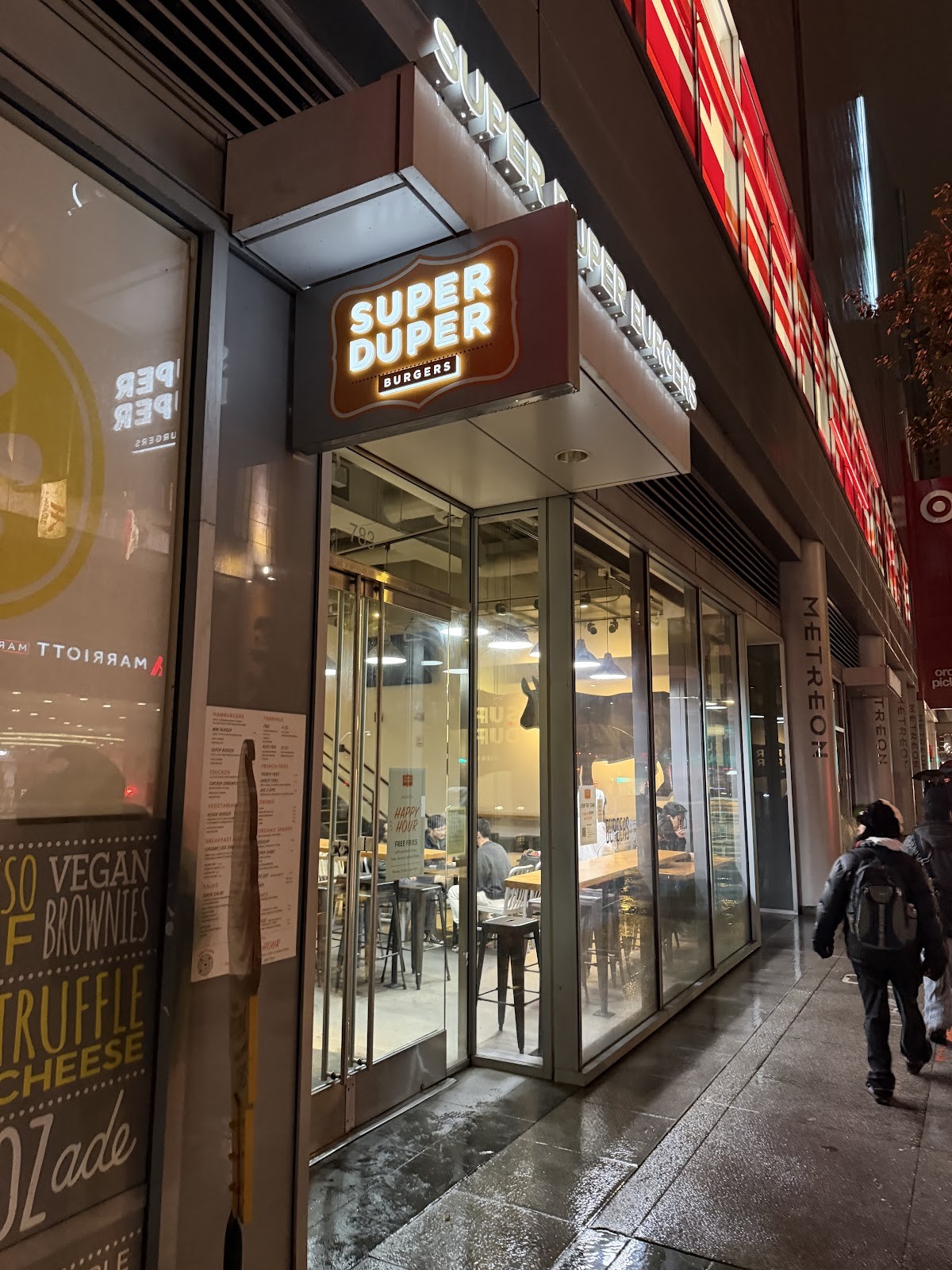 Super Duper Burgers: the place