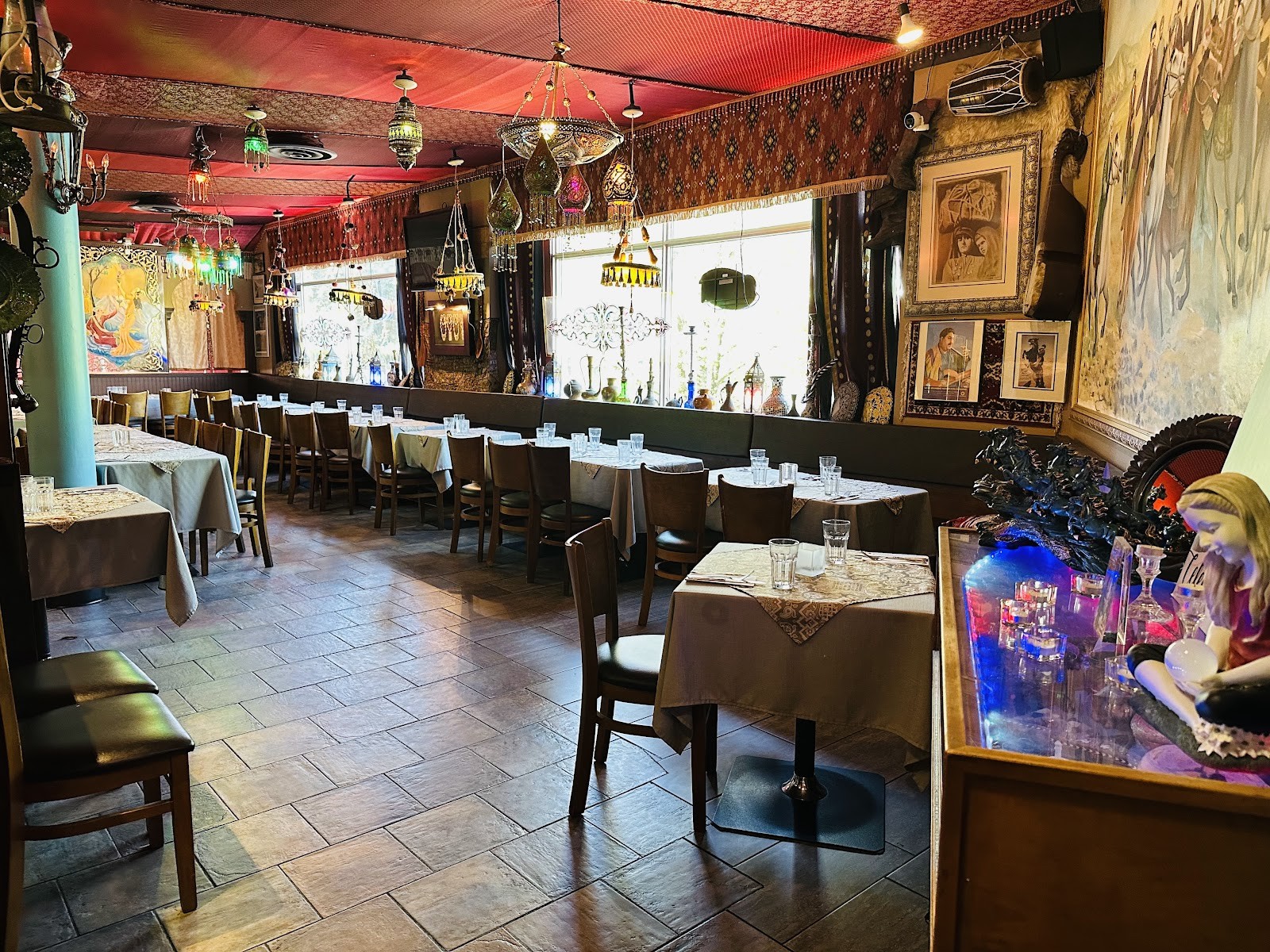 Afghan Horsemen Restaurant: the place
