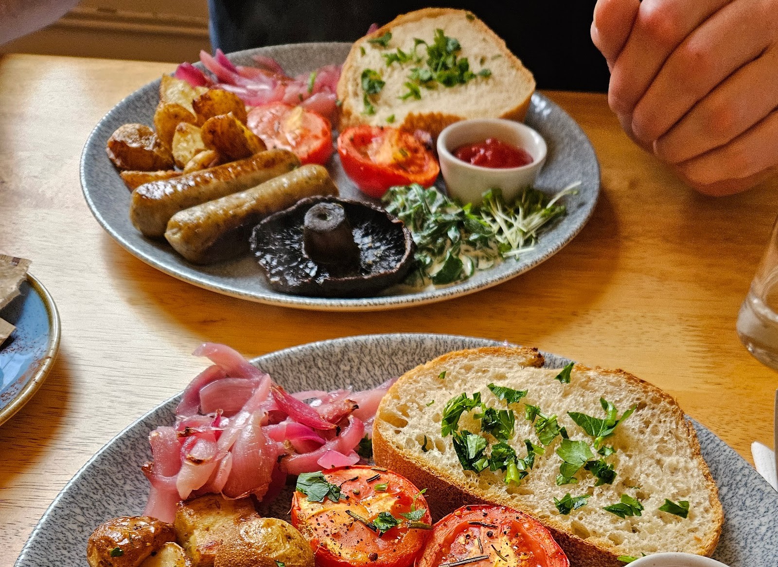 Goji Cafe: food & drinks