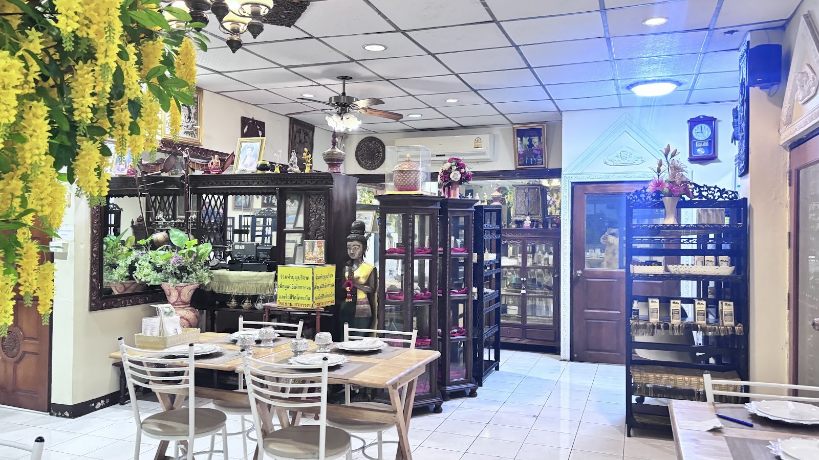 Pinanong Vegetarian: the place