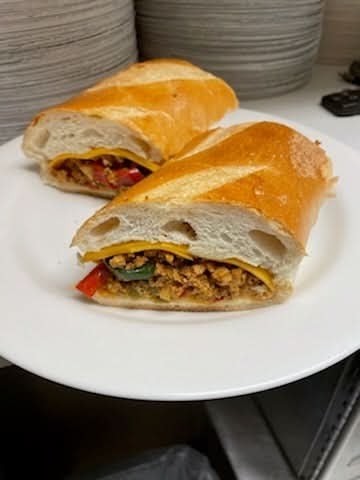 Luhv Vegan Bistro: food & drinks