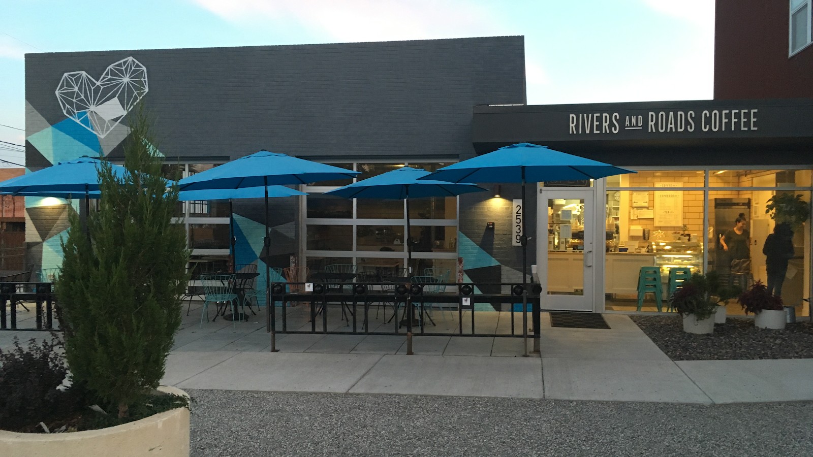 Rivers & Roads Coffee: the place