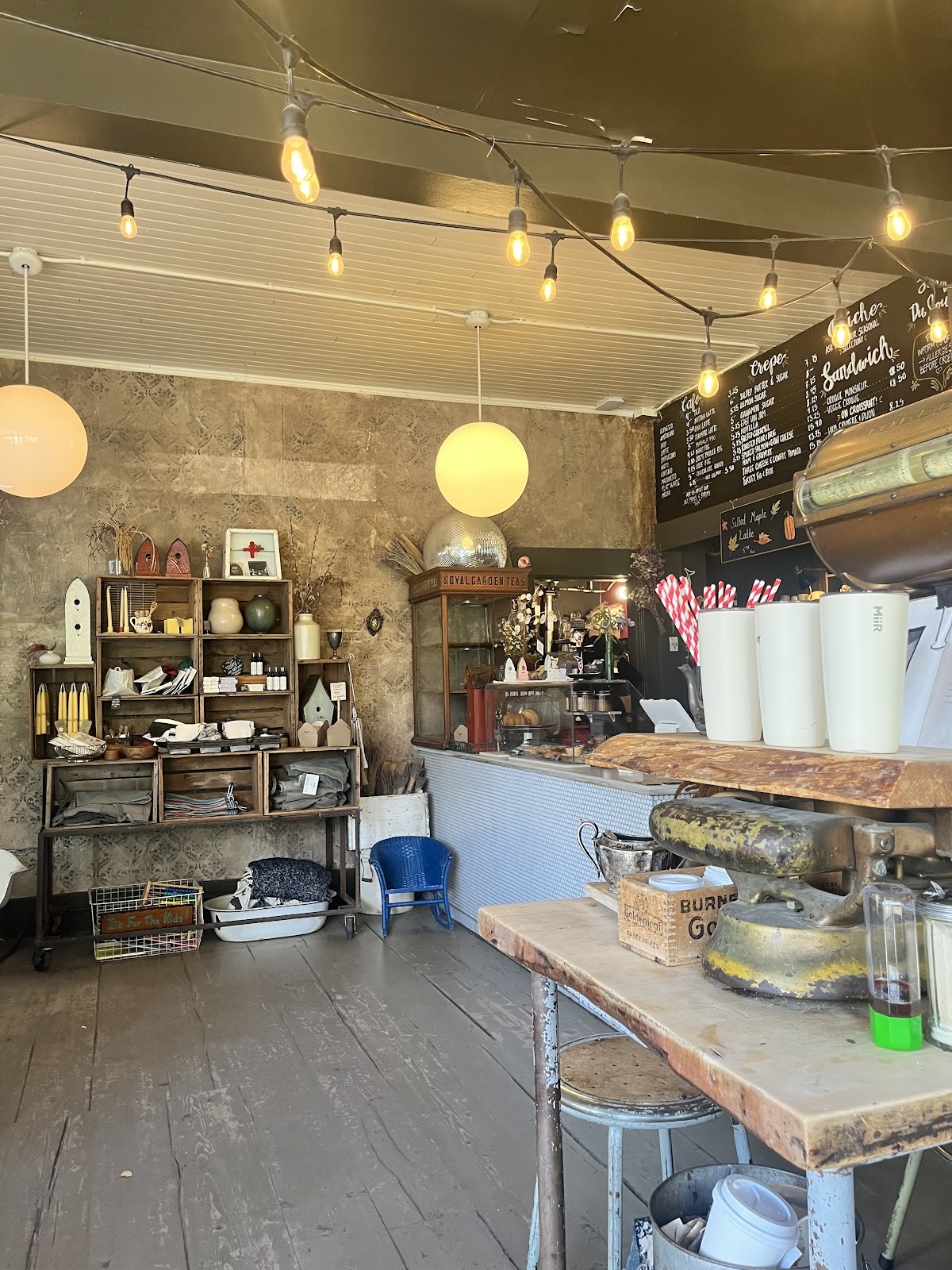 Le Marché St. George: the place