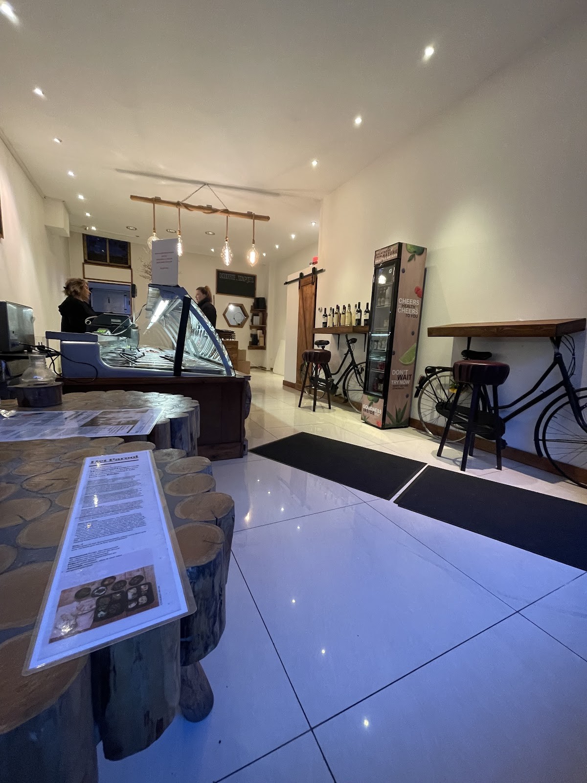 Rodja healthy deli: the place