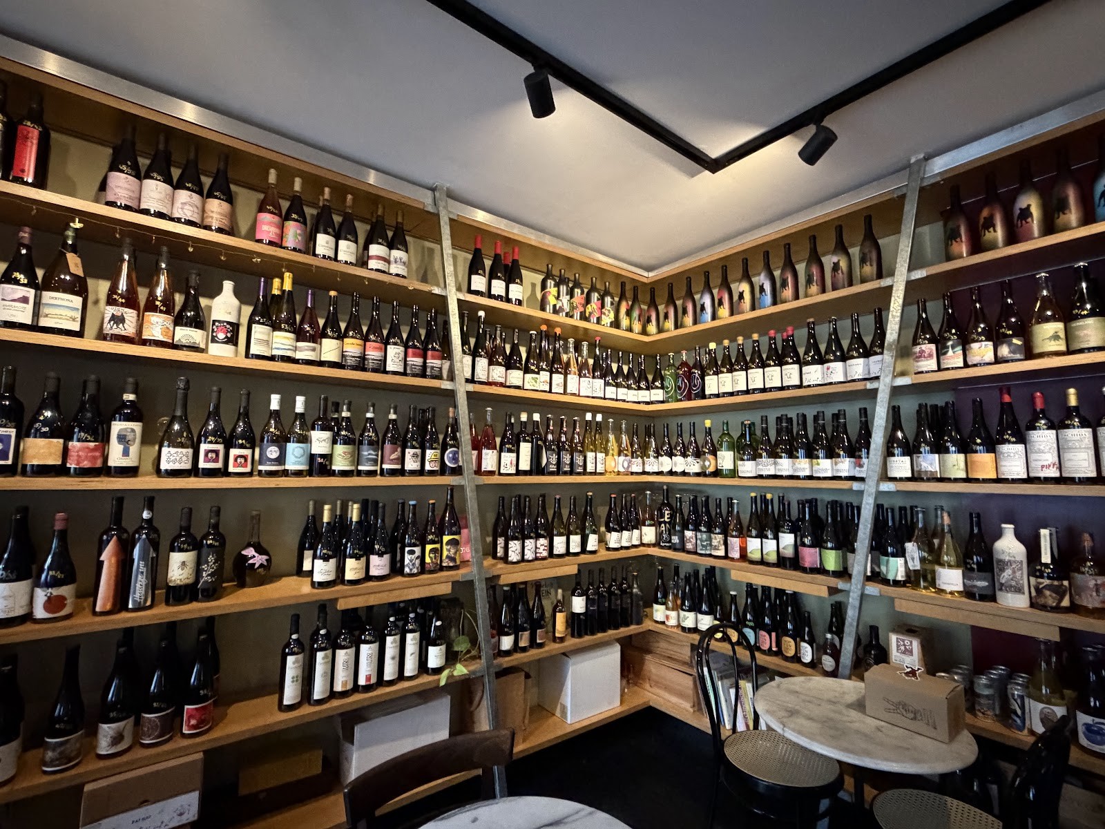 Vinifero Weinbar: the place