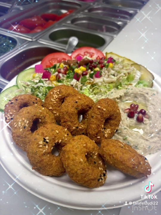 Falafel Żudi: food & drinks