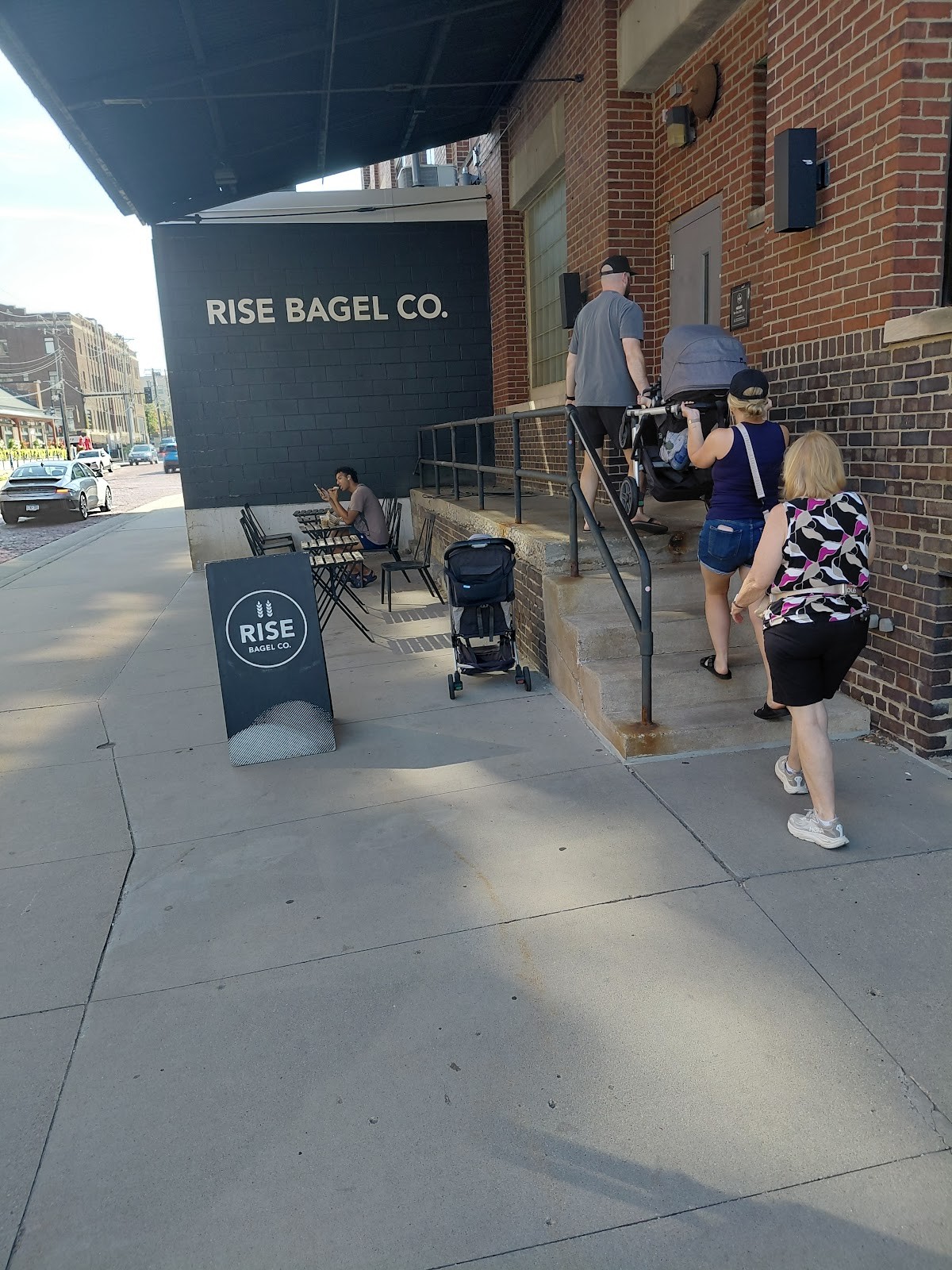 Rise Bagel Co.: the place