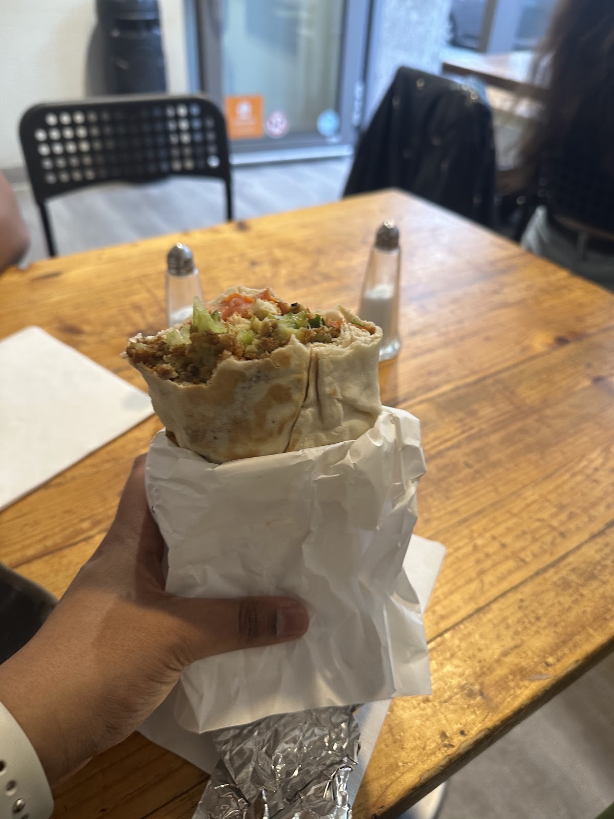 Sam's Falafel: food & drinks