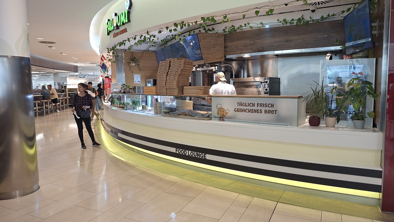 Falloumi - Döner & Falafel: the place