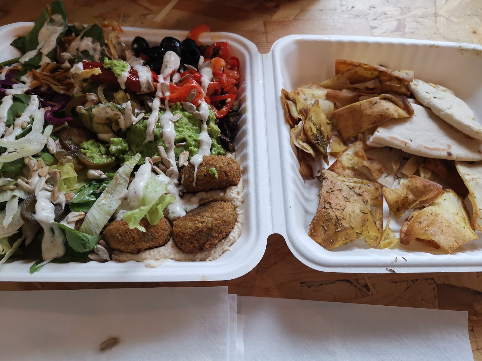 Falafel Corner: food & drinks
