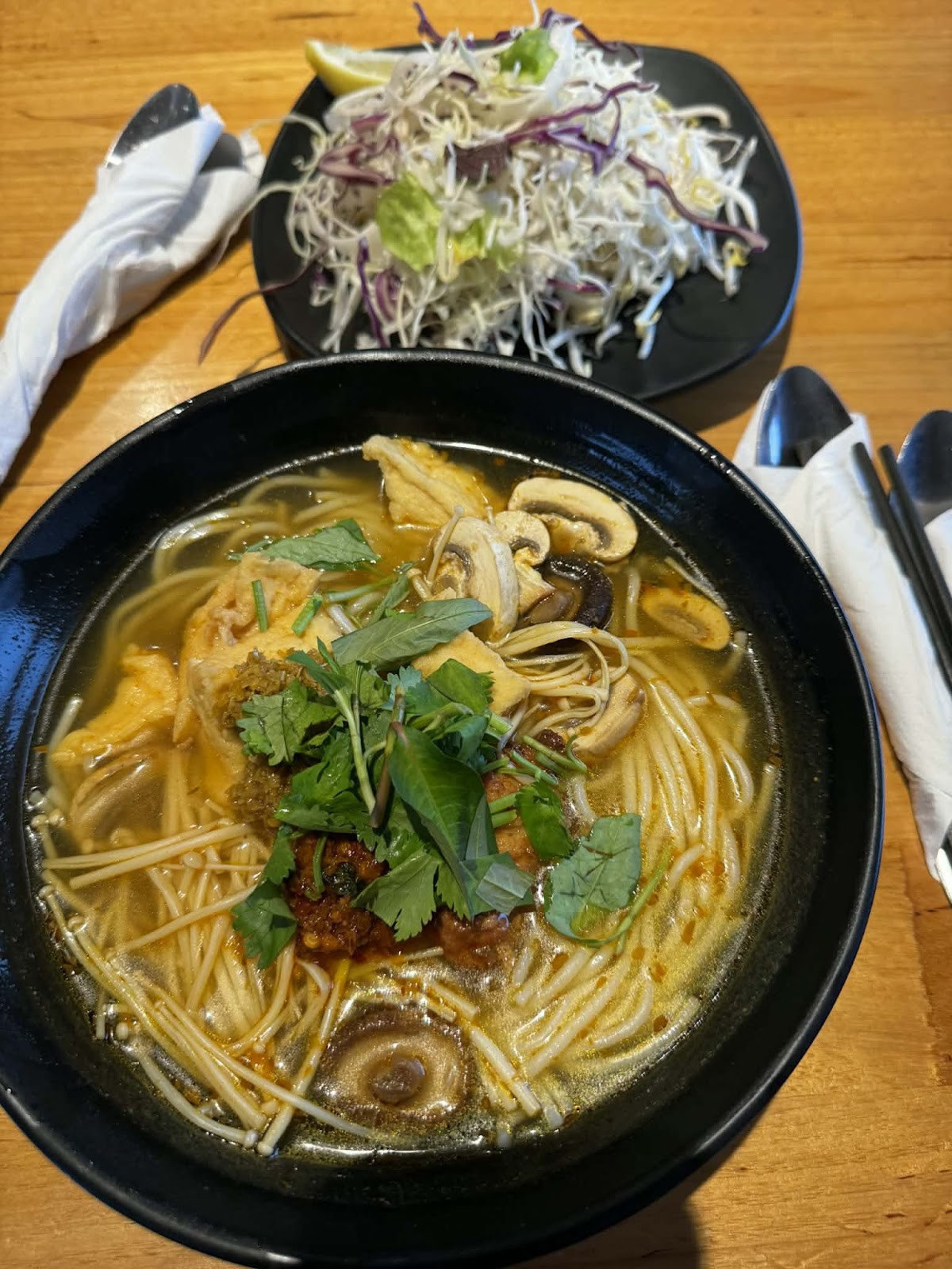 An Nhien Vegetarian Cuisine: food & drinks