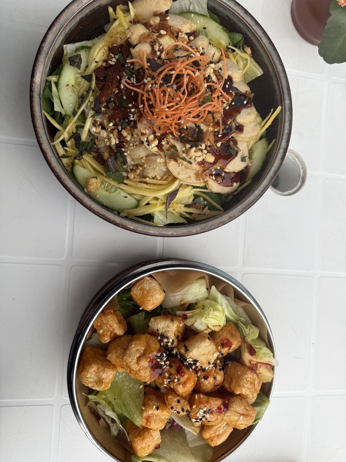 Caphe HOA: food & drinks