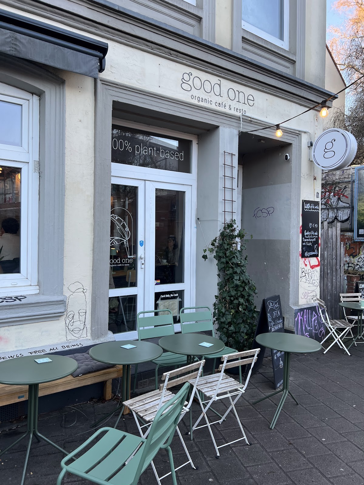 Good One Café - Schanze: the place