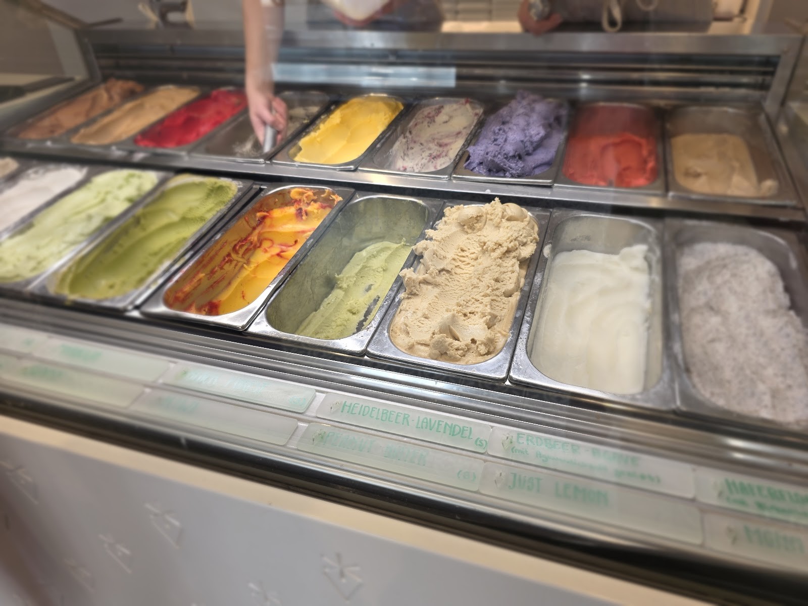Veganista Ice Cream: the place