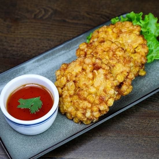 Donsak Thai Restaurant: food & drinks