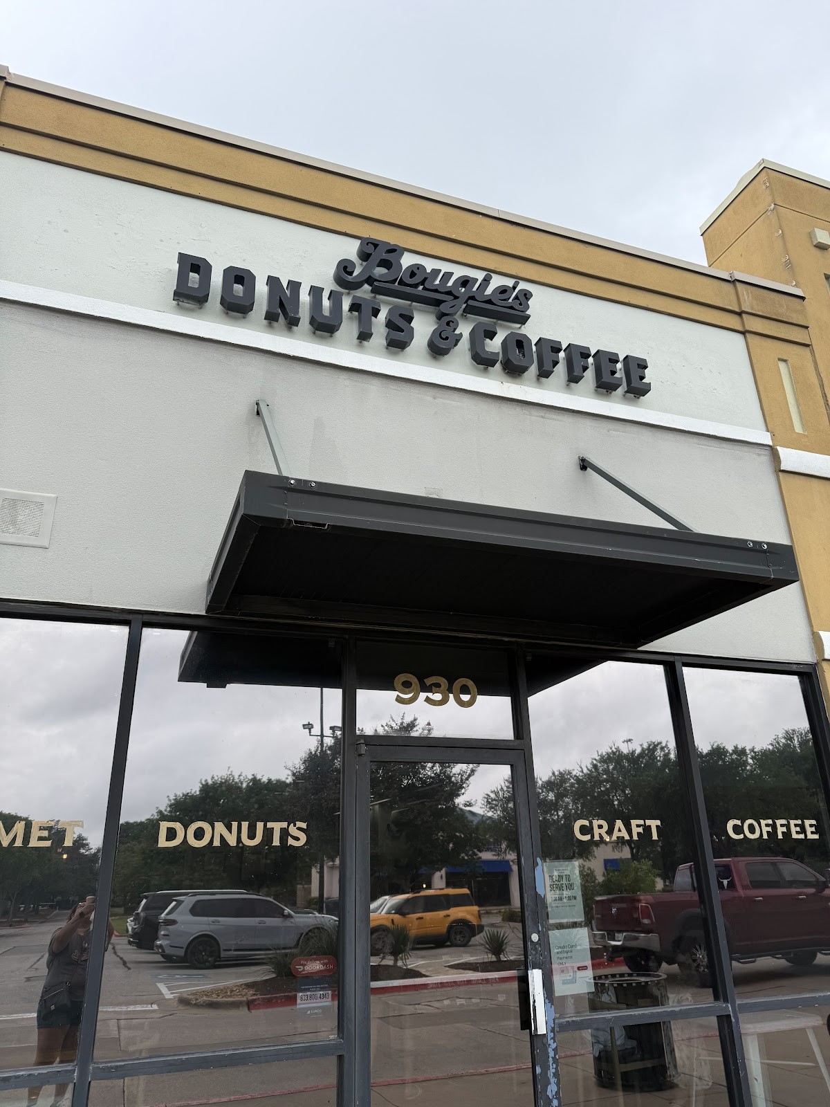 Bougie’s Donuts & Coffee: the place