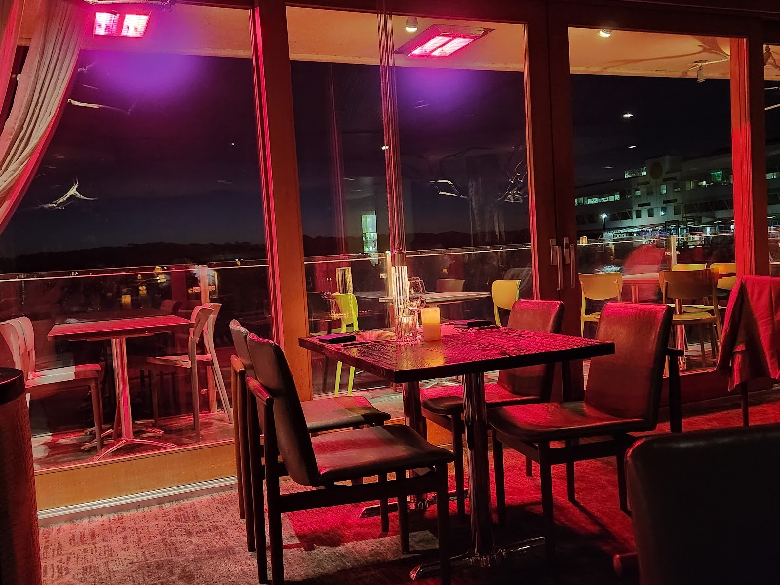 Six Seven Restaurant: the place
