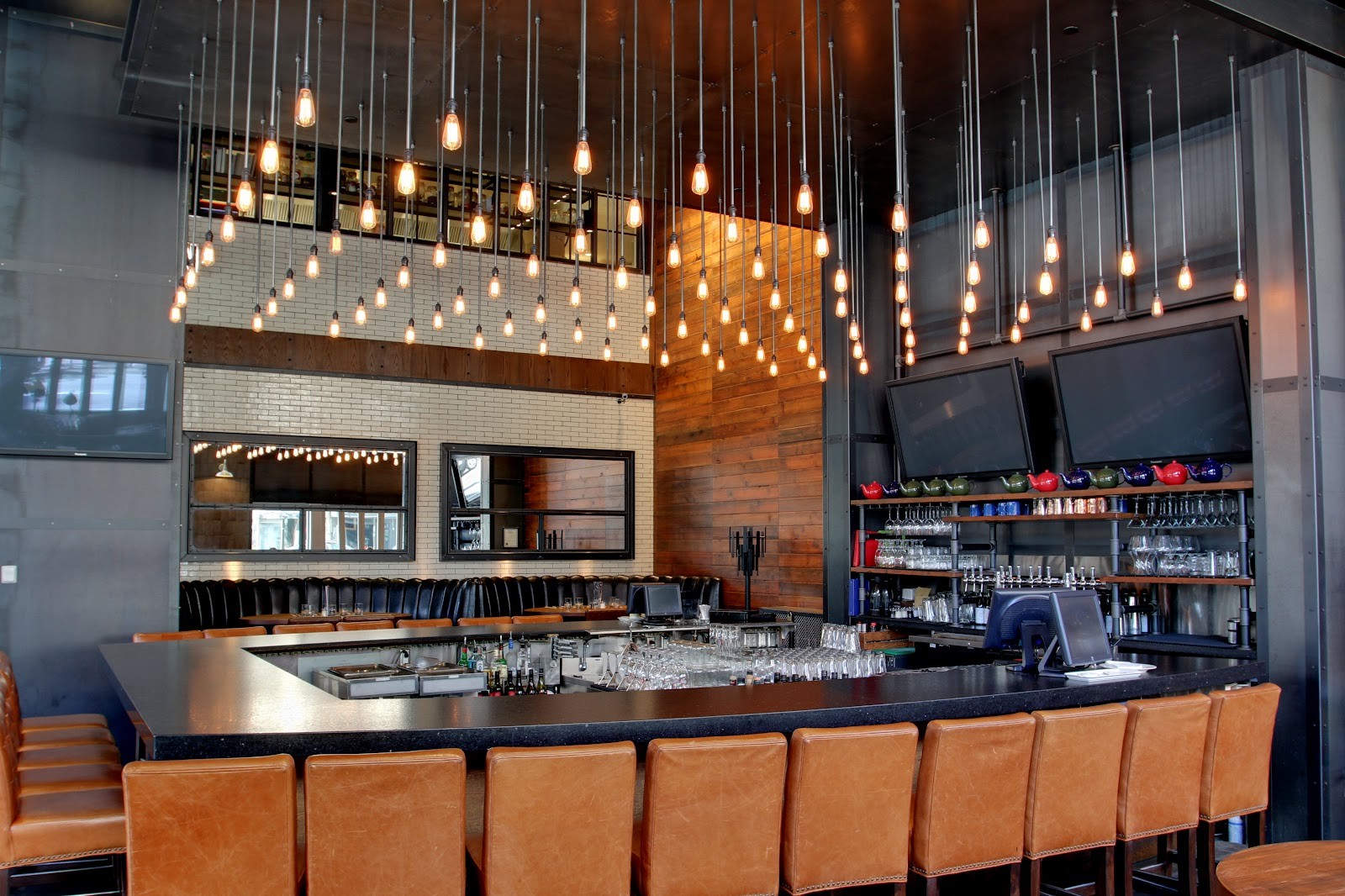 Earls Kitchen + Bar: the place