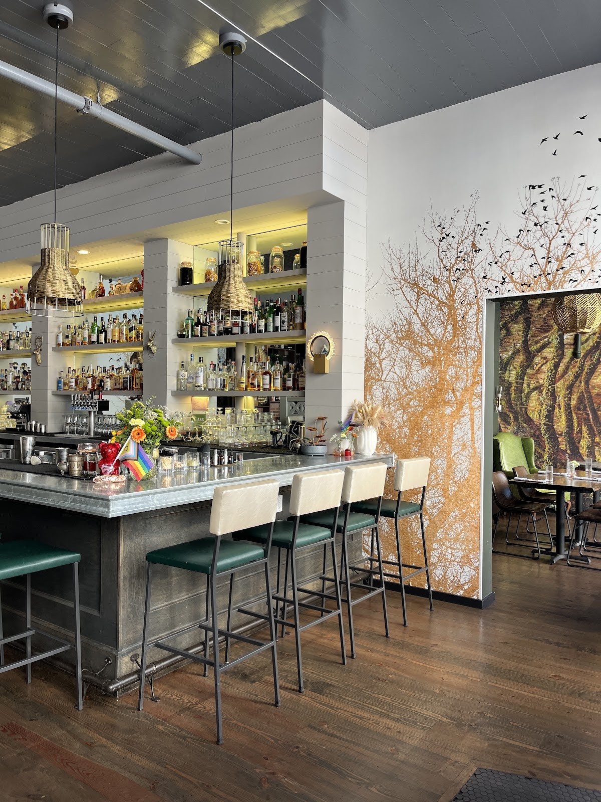 DACHA Kitchen & Bar: the place