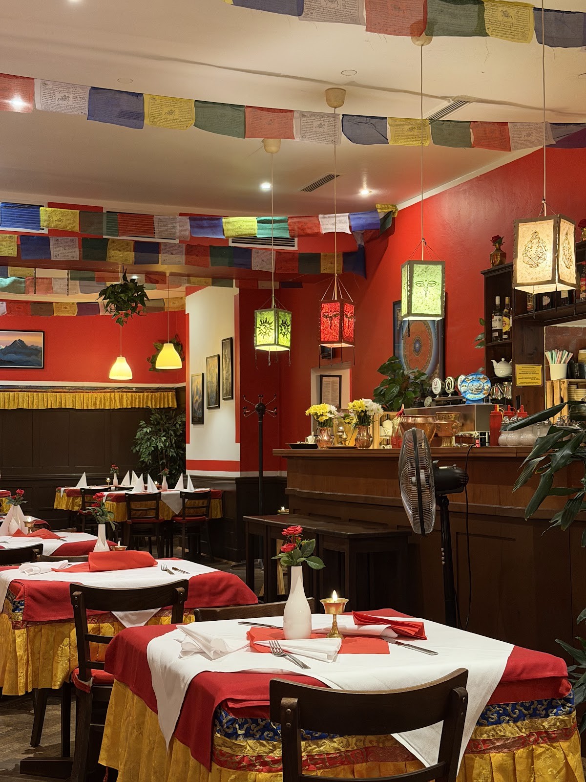 Yak & Yeti Himalayan Food House: the place
