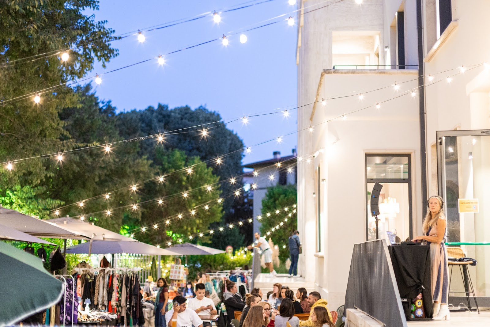 Barmezzo - YellowSquare Firenze: the place