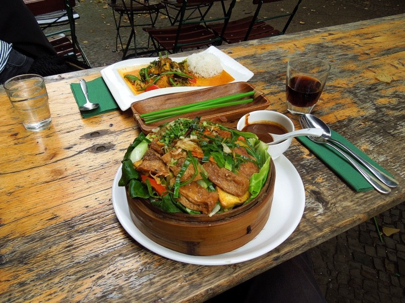 Chay Village Schöneberg: food & drinks