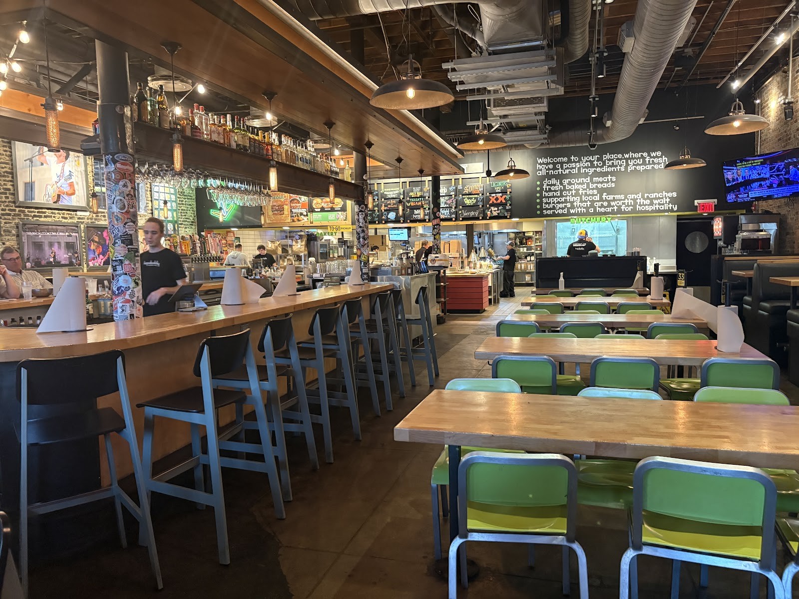 Hopdoddy Burger Bar: the place