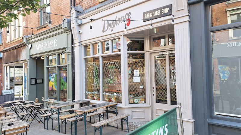 Doghouse Bar & Bagel Shop: photo