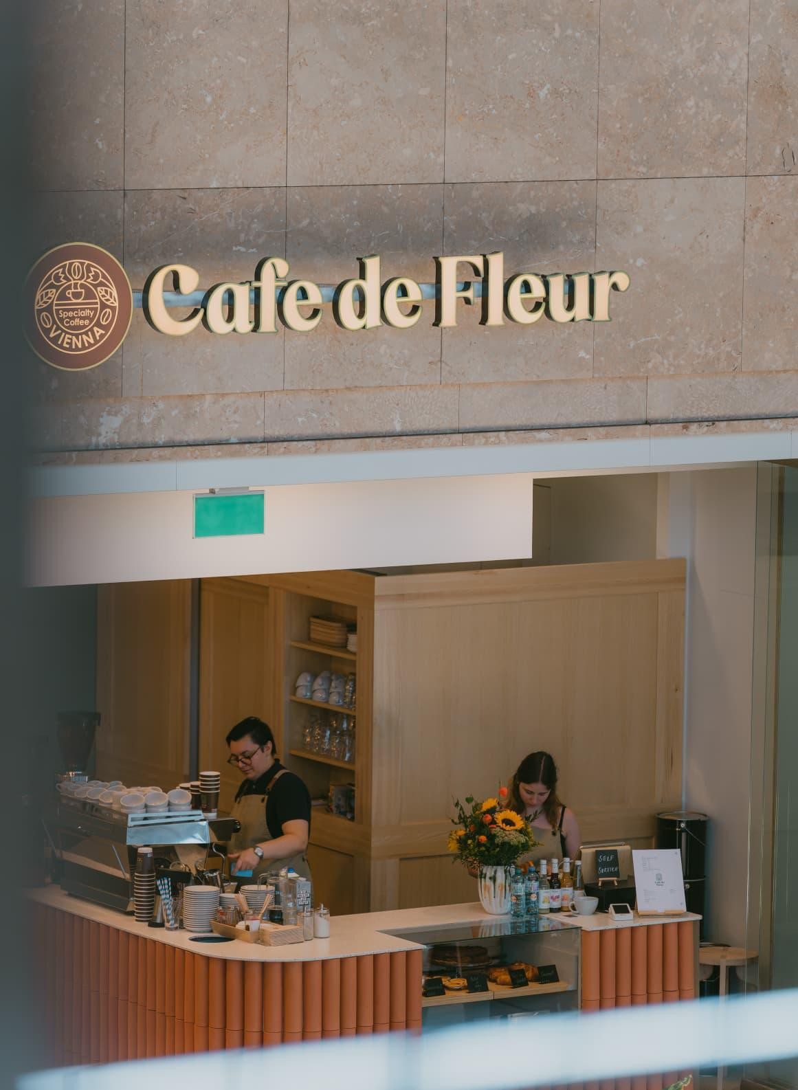 Café de Fleur: the place